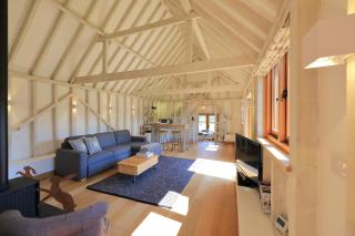 The Cowshed, Tunbridge Wells - 7
