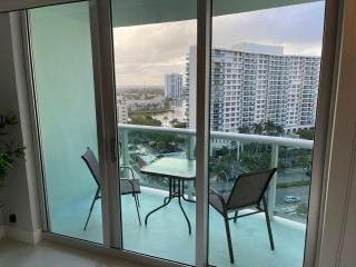 Hollywood on Beach Apartment - Hollywood - 3