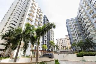 Del's Condotel across NAIA Terminal 3 - 8