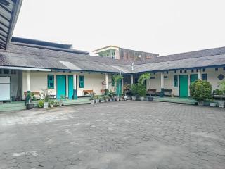 RedDoorz Syariah @ Hotel Sidomulyo Pacitan - 6