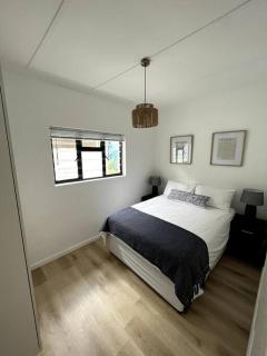 Centrally located modern 2-bedroom home & parking - 4