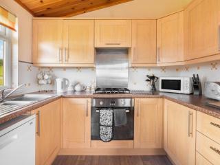 Chalet Loch Side Lodge 5 by Interhome - Kinross - 3