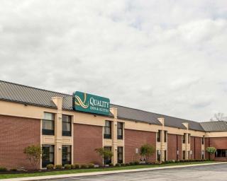 Quality Inn & Suites Greenfield I-70 - Greenfield - 0