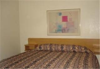 Colonade Motel Suites - Mesa - 3