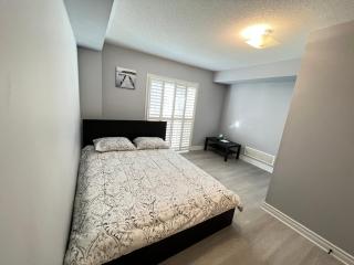 Beautiful Vacation Home near Toronto Airport - Mississauga - 6
