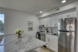 Beautiful Beachfront Retreat - 3