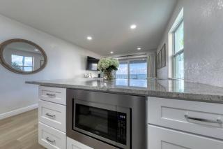 Beautiful Beachfront Retreat - Clearwater Beach - 1