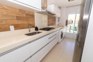 Boulevard 308B - Excelente cobertura em condomínio de luxo no centro de Bombinhas - Piscina - Jacuzzi - Academia - Portaria 24h - (Consultar serviços de roupa de cama e banho) - Bombinhas - 2