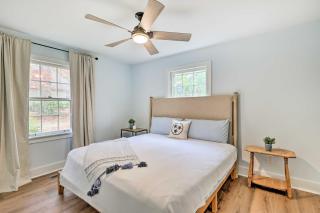 Cozy Cottage with Fireplace and Private Yard - Winchester - 1