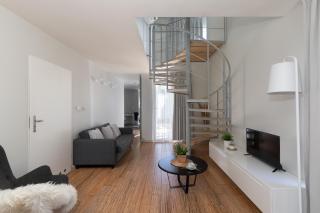 Premium Patio Apartment - 7