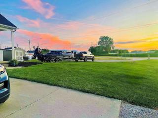 3 Bed, 2 Bath, House on Canal - Boat Well Included - Chesterfield - 5