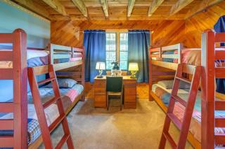 Rustic Roost Cabin - 4