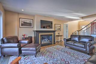 Beautiful Lakefront Retreat with Deck and Views! - Newton - 5
