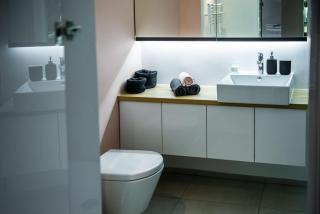 Sunny home with cute dragon in the center+parking - 1