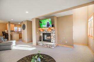 Crossroads Nordic Townhome: Spacious, On Bike Path - 5