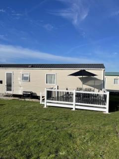 Holiday park caravan Fluffy in Harts Holiday Park - Leysdown-on-Sea - 3