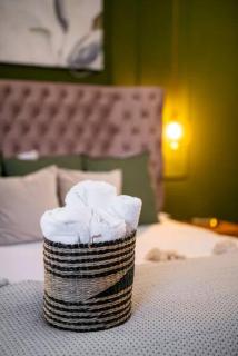 Newly renovated 4 Bedroom Cottage with Wood Burner - 7