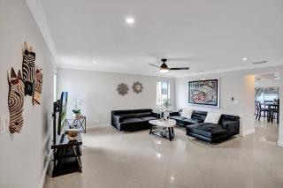 By Hard Rock Guitar Hotel casino 7 min walk - Dania Beach - 0