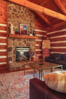 Family Home with Porch and Center Hill Lake Views! - Silver Point - 6