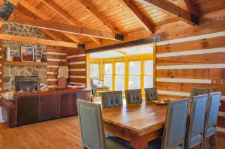 Family Home with Porch and Center Hill Lake Views! - Silver Point - 4