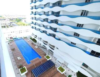 The Wave 2BR SEAVIEW - High Floor l Unifi - 6