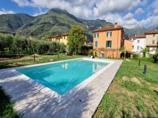 Holiday home with garden by the sea - Camaiore - 0