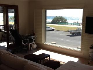 Beachfront MIAMI 2 Bdr Easy Living VIEWS VIEWS!!!! - Gold Coast - 3
