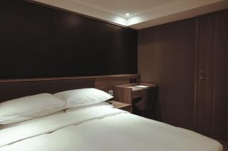 Autumn Willow Hotel - 9