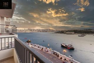 Seafront 4BR APT with mesmerising Balcony & VIEWS by 360 Estates - Sliema - 3