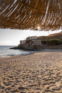 Beachfront bungalow in the area of Kampi, near Koundouros - Yulis - 4