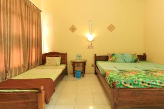 Penginapan Pondok Rizqi Syariah - Surabaya - 0