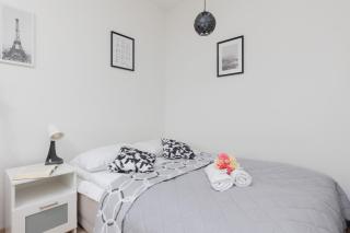 Metro Kabaty Lovely Studio Apartment by Noclegi Renters - Warsaw - 4