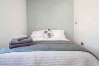 NAVAL COTTAGE IN THE HEART OF ROYAL GREENWICH - 1