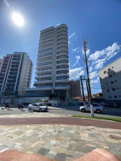 Apartamento Praia Grande, Pé na areia, vista ao mar, próximo a feira de artesanato caiçara. - Praia Grande - 2