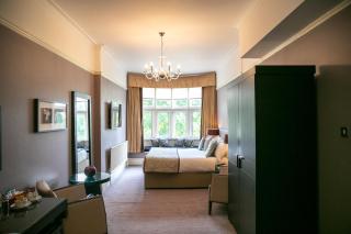 Hartsfield Manor - Dorking - 2