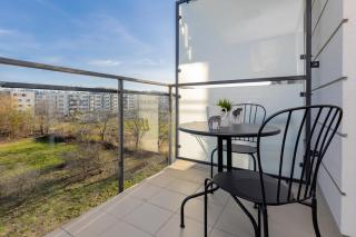 Warsaw Young City Apartment by Noclegi Renters - Warszawa - 1