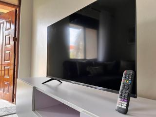 Spacious 3 Bedroom Apartment Excellent Location Bugolobi Kampala - Immersion 1 - Kampala - 2