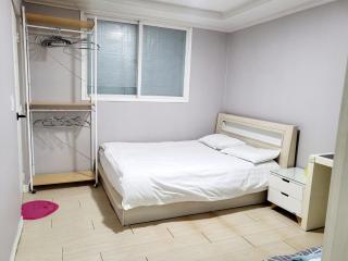 Daegu Dongseongro Gyeong`s Hostel - Daegu - 7