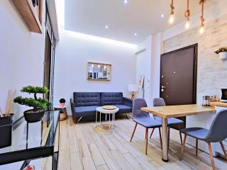 WSD Luxury Stylish 2Bedroom Apartment with Blacony 1' to Metro - Atene - 0