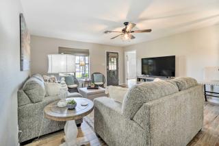 Fredericksburg Home with Hot Tub - 1 Mi to Dtwn - 7