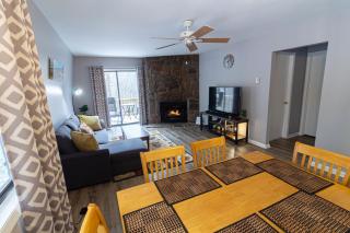 Pinetop Nest: Happy Place in Sugar Mountain - Banner Elk - 3