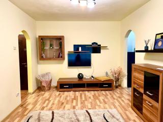 Cozy and Clean Apartment, near National Arena - Bucharest - 9