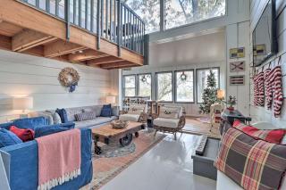 The Chalet on Sinclair with Private Dock and Kayaks! - Resseaus Crossroads - 6