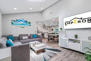 Stunning Heated Pool House Close to Tampa - 8