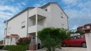 Apartment Private Garden - Vodice - 2
