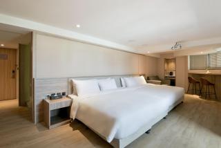 Spring Rhapsody Hotel - 8