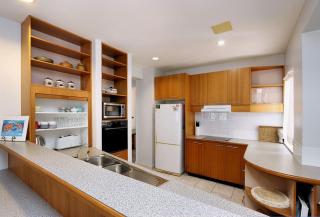 Royle Palms unit 3 - Bargara - 6