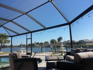 Lake Kennedy Front Villa - Cape Coral - 0