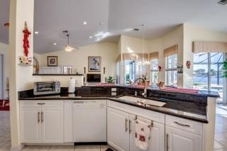 Lake Kennedy Front Villa - Cape Coral - 8