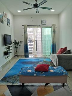Zanra Homestay at Residensi Zamrud Blok B - Kajang - 1